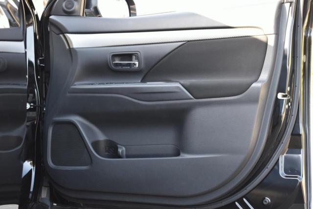 アウトランダー24gセーフティパッケージ4wd Accナビtvの中古車詳細情報 ソレーデ黒埼店 株 ソレーデ