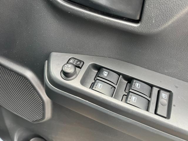 板金塗装も格安で承ります。外装が気になる方は別途見積りいたします。詳しくは来店時ご確認ください☆カスタム・追加メンテ・タイヤ組換・自動車保険などもお気軽にご相談ください。