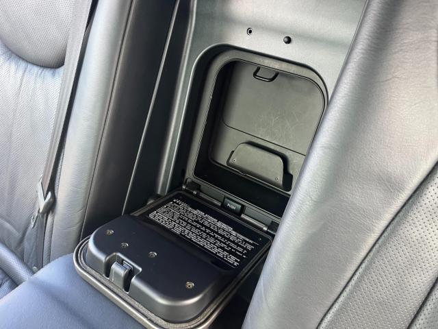 高価買取でお得に乗り換え♪シエルオートワークスはピンクの看板が目印☆高年式車、スポーツカー、セダン車も現金買取致します。他店では買い取りできない車もシエルなら買取OK♪