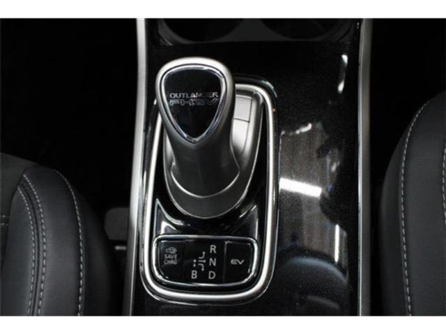 アウトランダーPHEV（新潟県新潟市東区）