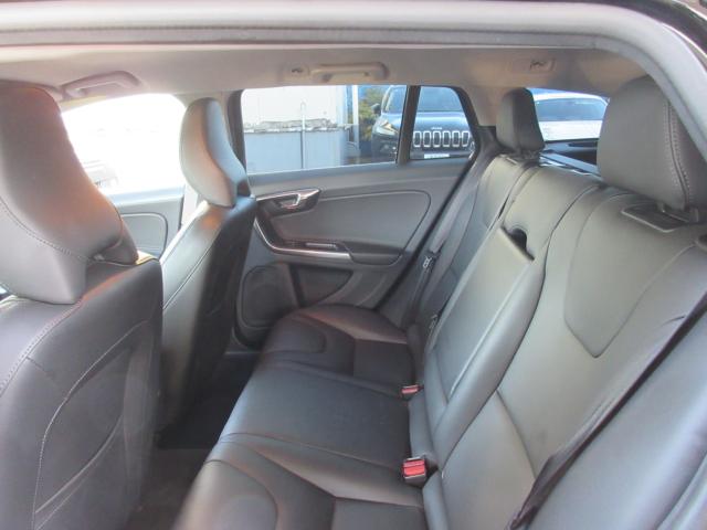 ボルボ V60（新潟県新潟市東区）