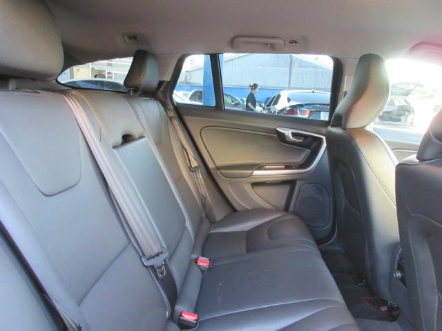 ボルボ V60（新潟県新潟市東区）