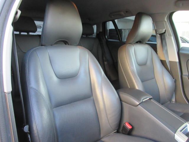 ボルボ V60（新潟県新潟市東区）