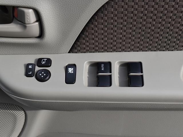 全席パワーウィンドウ　電動格納ドアミラー