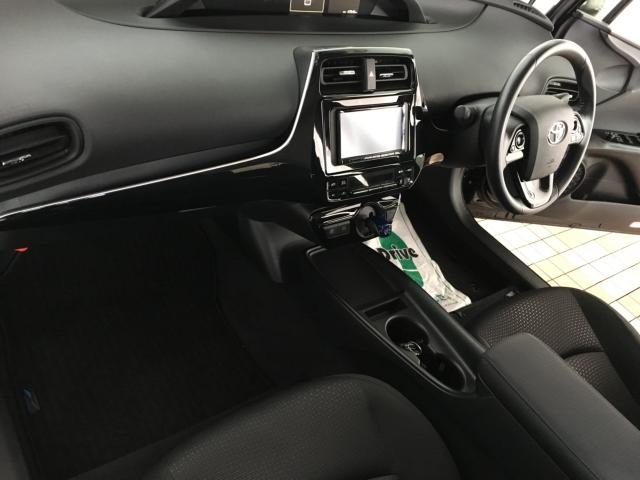 ☆　★　☆　★　　　納　得　の　内　外　装　仕　上　げ　済　み　車　　　☆　★　☆　★トラストでは外装の修理はもちろん、内装汚れやシートシミの除去、フロアマットの洗浄等行ってから販売しております！