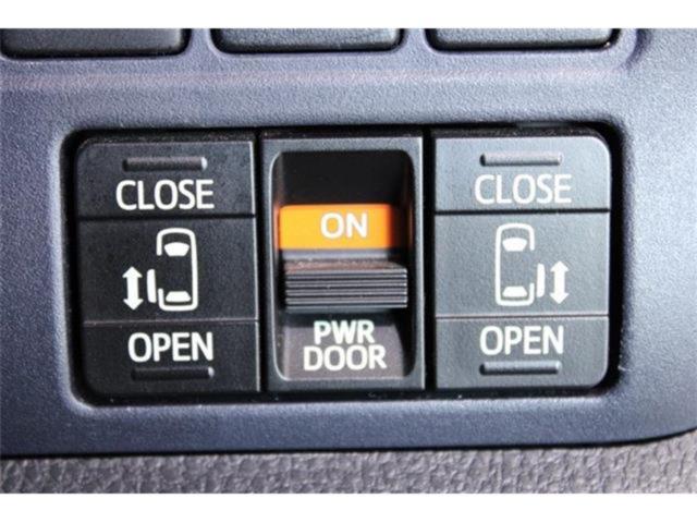 ヴォクシー（新潟県新潟市東区）画像5