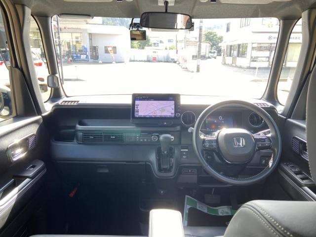 【下廻り防錆アンダーコート施工】卓越した密着特性により耐チッピング性・耐摩耗性、防錆姓、防音性に優れた防錆コートで汚れや凍結防止剤(塩)によるサビからお客様の愛車を守ります。隅々まで丁寧に施工致します。