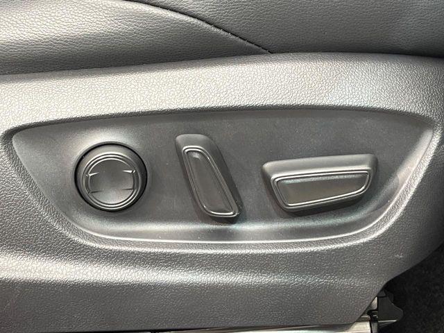 カローラクロス(新潟県新潟市南区)