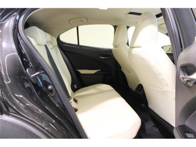 レクサスUX(新潟県新潟市東区)