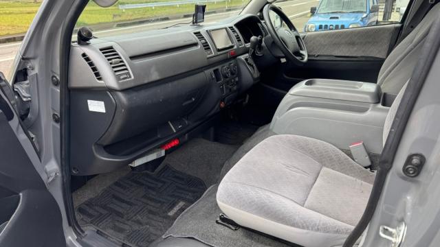 ハイエースバン(新潟県長岡市)