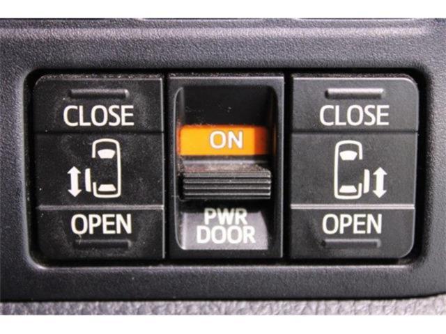 ヴォクシー（新潟県新潟市東区）画像3