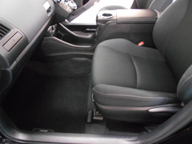 プリウスα(新潟県新潟市南区)