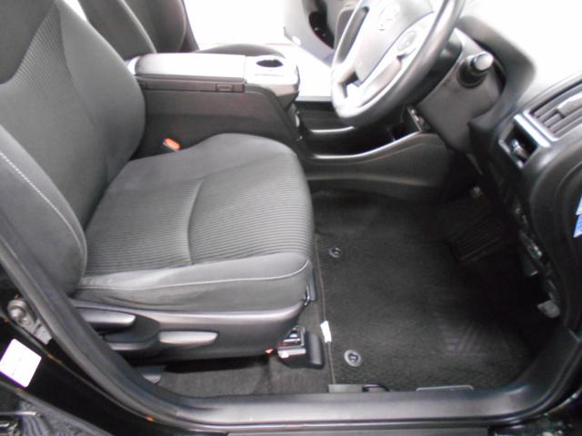 プリウスα(新潟県新潟市南区)