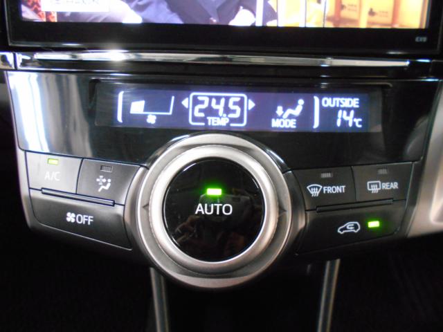 プリウスα(新潟県新潟市南区)