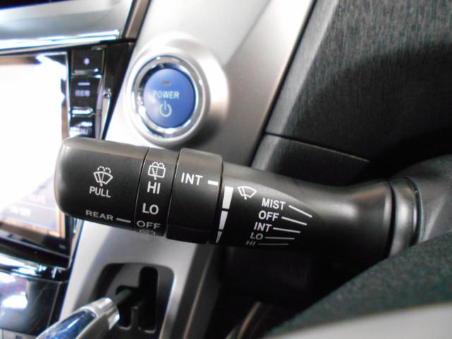 プリウスα(新潟県新潟市南区)