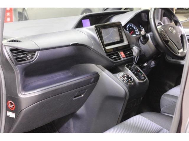 ヴォクシー(新潟県新潟市東区)