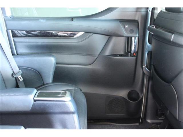 ヴェルファイア(新潟県新潟市東区)