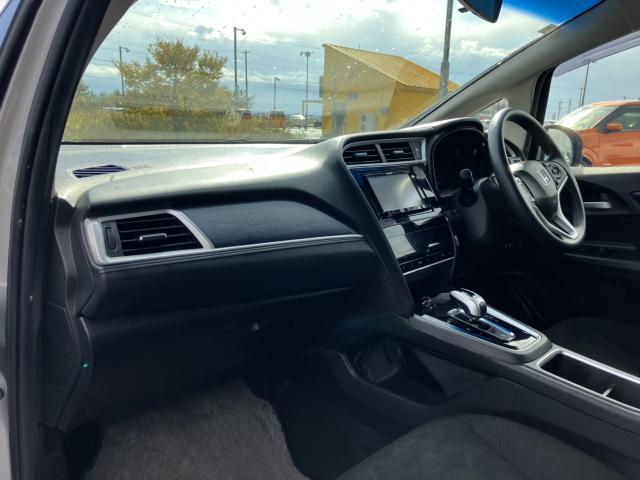 シャトル(新潟県新潟市西蒲区)