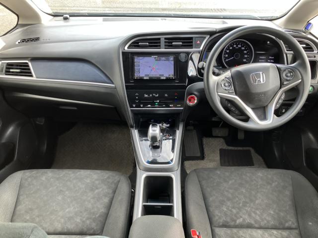 シャトル(新潟県新潟市西蒲区)