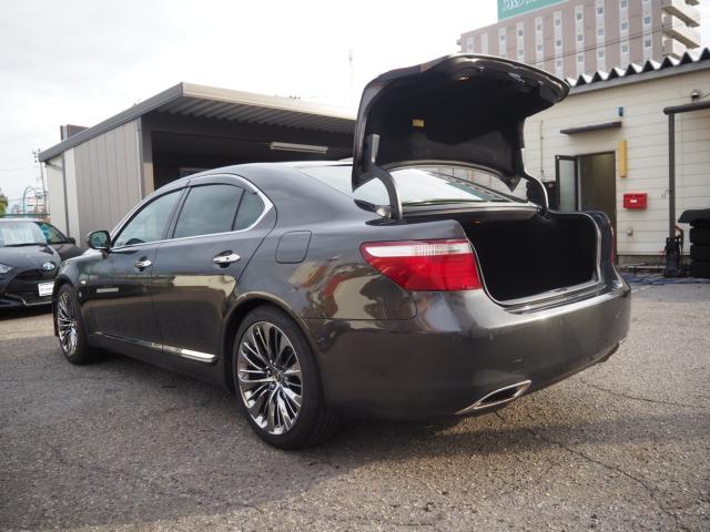 レクサスLS(新潟県新潟市西区)