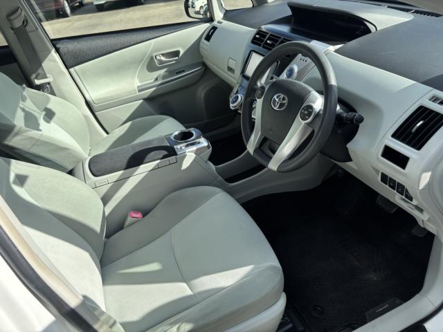 プリウスα(新潟県新潟市西蒲区)