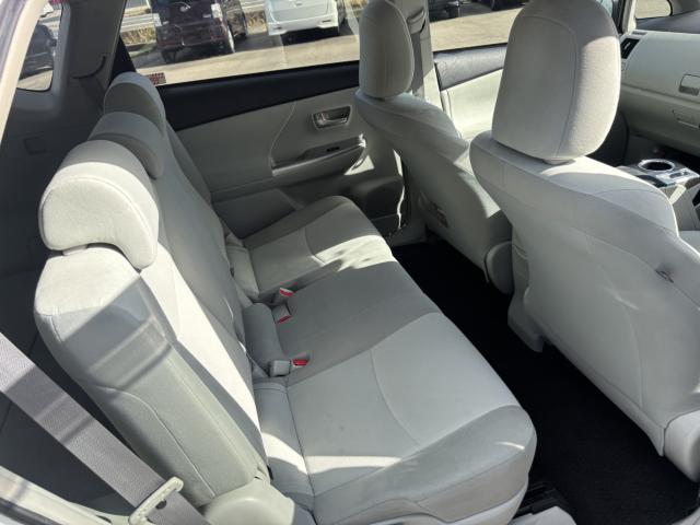 プリウスα(新潟県新潟市西蒲区)