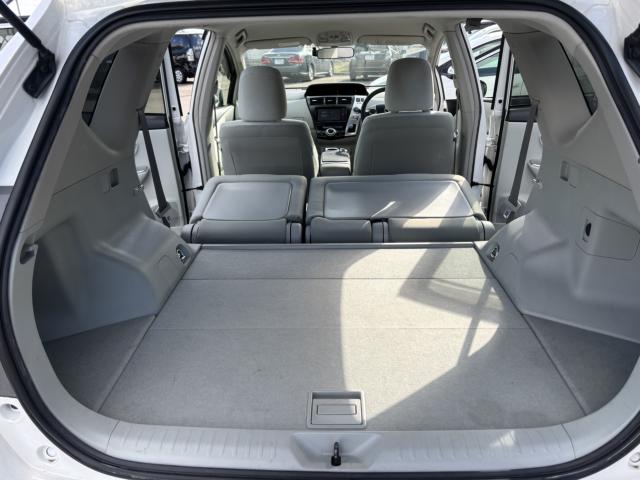 プリウスα(新潟県新潟市西蒲区)