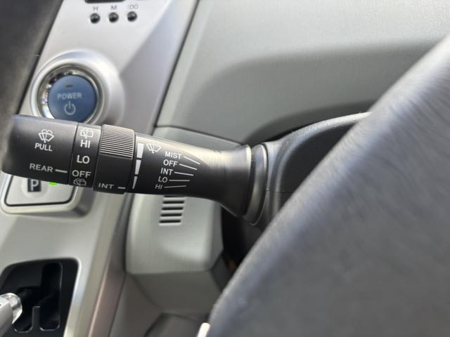 プリウスα(新潟県新潟市西蒲区)