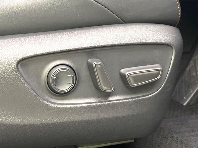 ＲＡＶ４（新潟県新潟市東区）