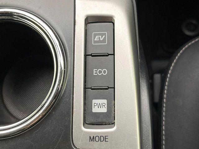 プリウスα（新潟県新潟市東区）