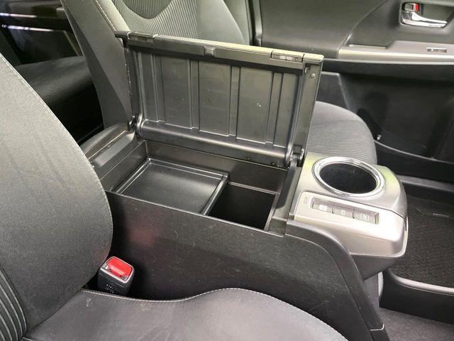 プリウスα（新潟県新潟市東区）