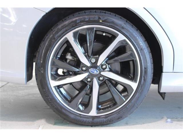 レヴォーグ（新潟県新潟市東区）