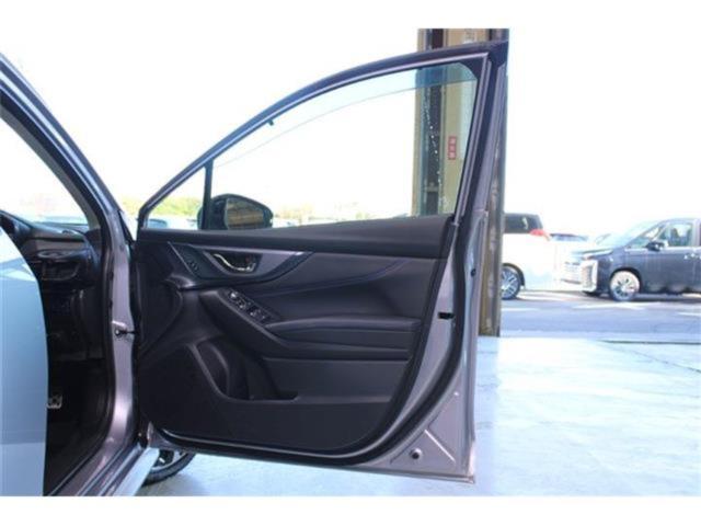 レヴォーグ（新潟県新潟市東区）