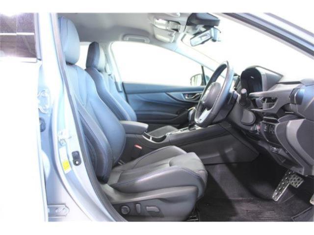 レヴォーグ（新潟県新潟市東区）