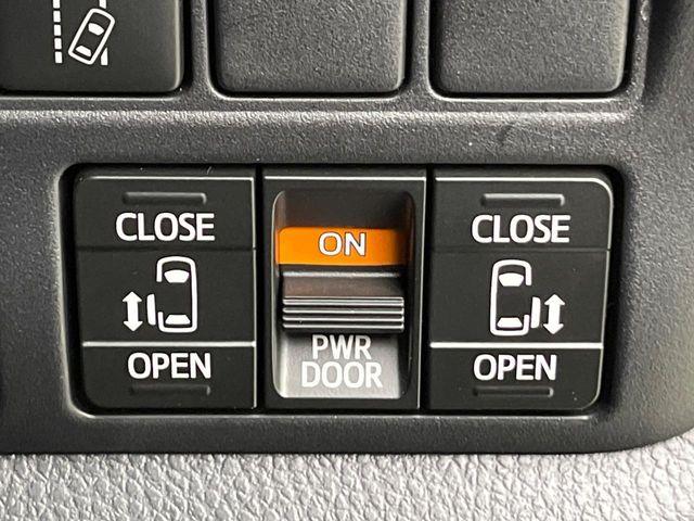 ヴォクシー（新潟県新潟市南区）