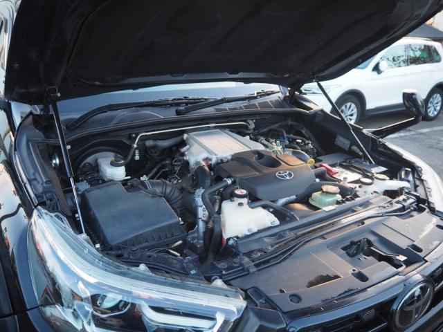 当社では入庫時にアイドリングチェック、試乗、装備品の確認を行っております♪