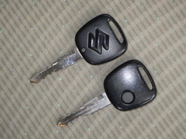 当店では仕入れの段階から全台現車を見て厳選に厳選を重ね、とても程度の良いお車だけを仕入れています。<br>お求めしやすい金額で、程度の良いお車をお客様にご提供させて頂きます。<br>さらに当店では磨きに力を入れています。より綺麗なお車をお客様にお届けできるようスタッフ一同奮闘中です。<br>売れてしまう前に、気になる車輌がありましたら、お気軽にご連絡ください。無料フリーダイヤル：0066-97148-8281（携帯電話＆PHS可）