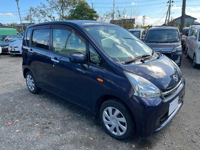 ご来店希望の方は事前に連絡をいただけると助かります。カーセンサーの［来店予約をする］ボタンからお気軽に予約下さい。緑色のトークアプリ公式アカウントや電話等でも予約できますのでお気軽にご連絡ください。