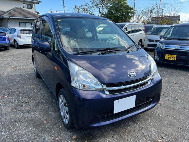 ご来店希望の方は事前に連絡をいただけると助かります。カーセンサーの［来店予約をする］ボタンからお気軽に予約下さい。緑色のトークアプリ公式アカウントや電話等でも予約できますのでお気軽にご連絡ください。