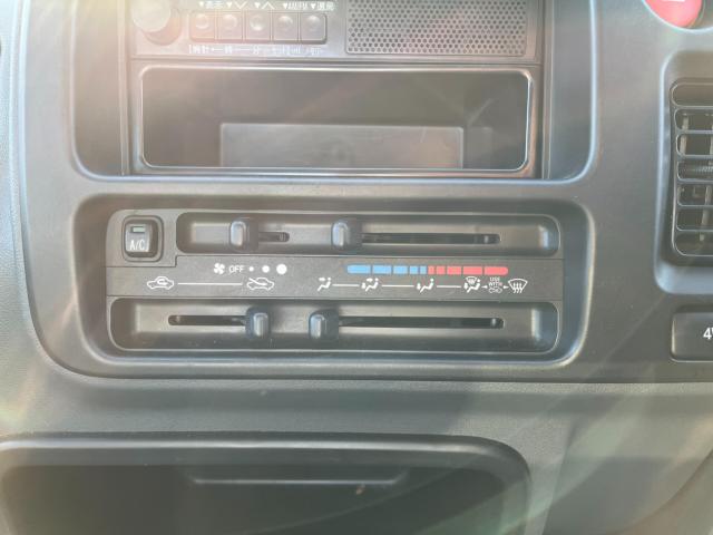 シエルはスタッフのほとんどが国家資格整備士です。プロの整備士目線で故障の確率の低い車両を仕入れ、安心して乗れるようしっかりメンテナスしてから納車しております!