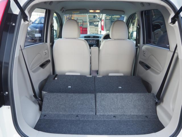 ☆広々した荷室はゴルフバック等の大きな荷物も積めます♪