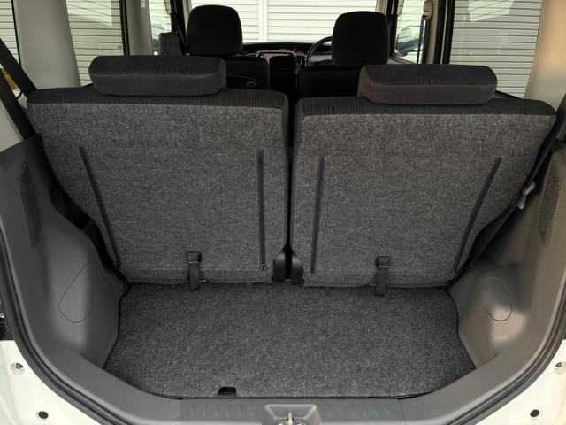 ラゲッジスペースも広々で荷物もしっかり詰めます!