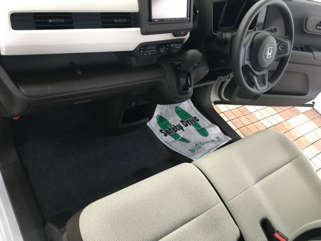 ☆ ★ ☆ ★ 納 得 の 内 外 装 仕 上 げ 済 み 車 ☆ ★ ☆ ★トラストでは外装の修理はもちろん、内装汚れやシートシミの除去、フロアマットの洗浄等行ってから販売しております!