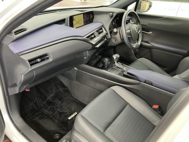 レクサスUX(新潟県長岡市)