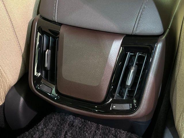 クラウンハイブリッド(新潟県新潟市南区)