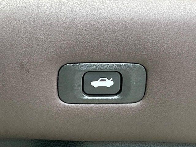 クラウンハイブリッド(新潟県新潟市南区)