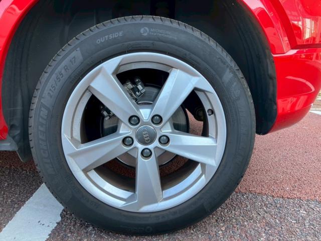 アウディQ2(新潟県新潟市東区)