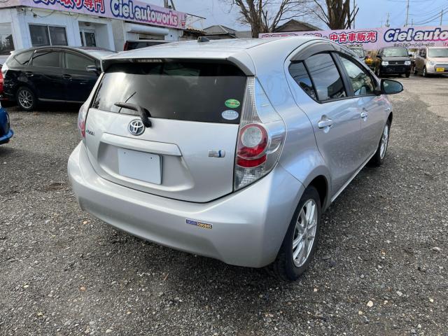 緑のトークアプリより左下のホームを押して”シエルオートワークス”と検索すると当店公式アカウントとトークできます。来店予約や下取価格査定など出来ます。お気軽に友達登録してくださいね。