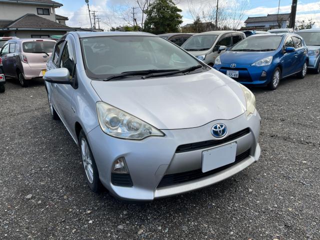 ご来店希望の方は事前に連絡をいただけると助かります。カーセンサーの［来店予約をする］ボタンからお気軽に予約下さい。緑色のトークアプリ公式アカウントや電話等でも予約できますのでお気軽にご連絡ください。