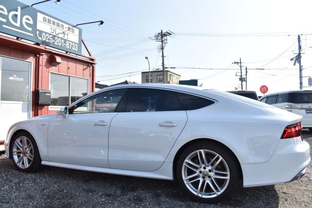 アウディ A7スポーツバック(新潟県新潟市西区)